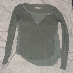 Abercrombie & Fitch Gray Sweater